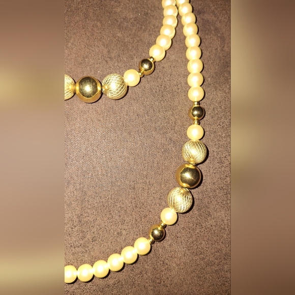 3 piece lot necklace faux pearl and goldtone and earrings nwt - Picture 6 of 8